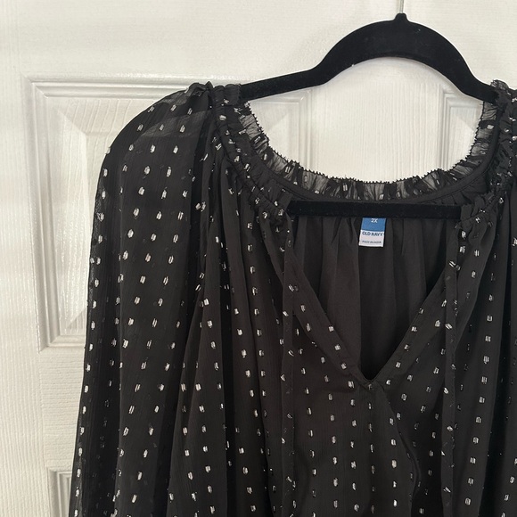 Old Navy Dresses & Skirts - Black Sheer Old Navy Dress 2X Silver Sparkle